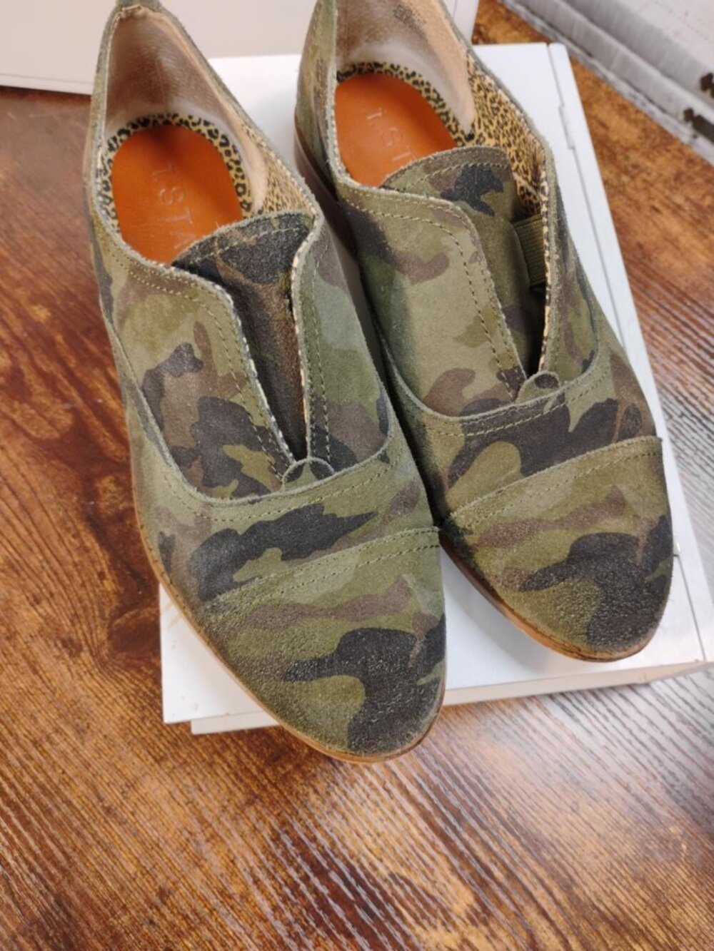 1.STATE Bennie Camo Suede Leather Skimmer Flats Loafers Size 9M